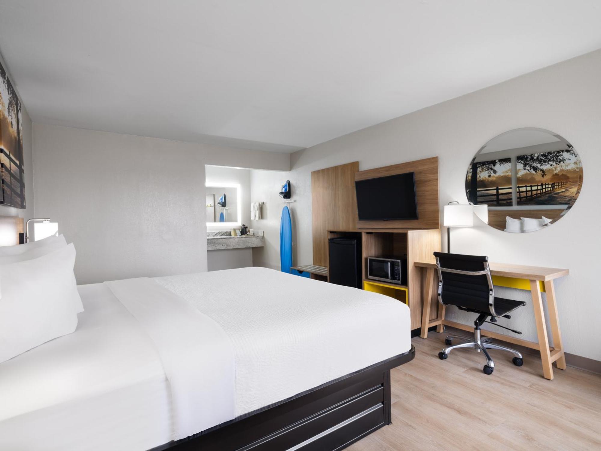 Days-Inn By Wyndham Montgomery I-85 Esterno foto