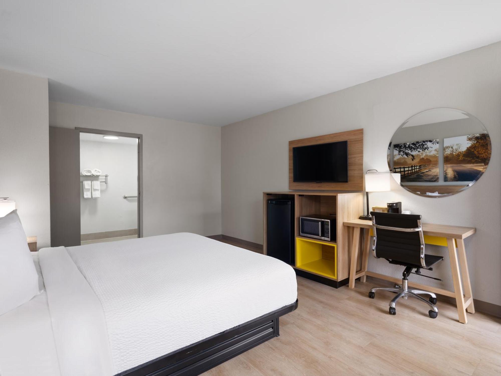 Days-Inn By Wyndham Montgomery I-85 Esterno foto